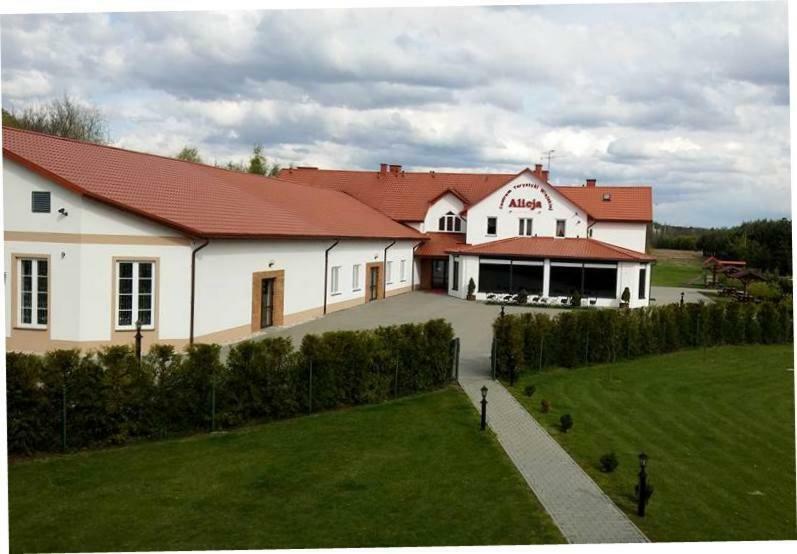 Centrum Turystyki Wiejskiej Alicja Ksiezpol Esterno foto